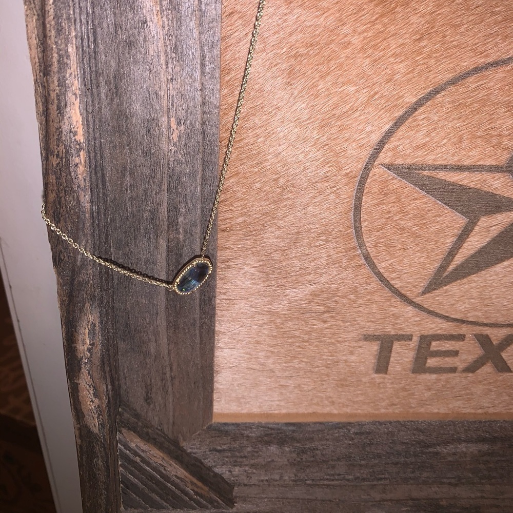 London Blue Kendra Scott necklace